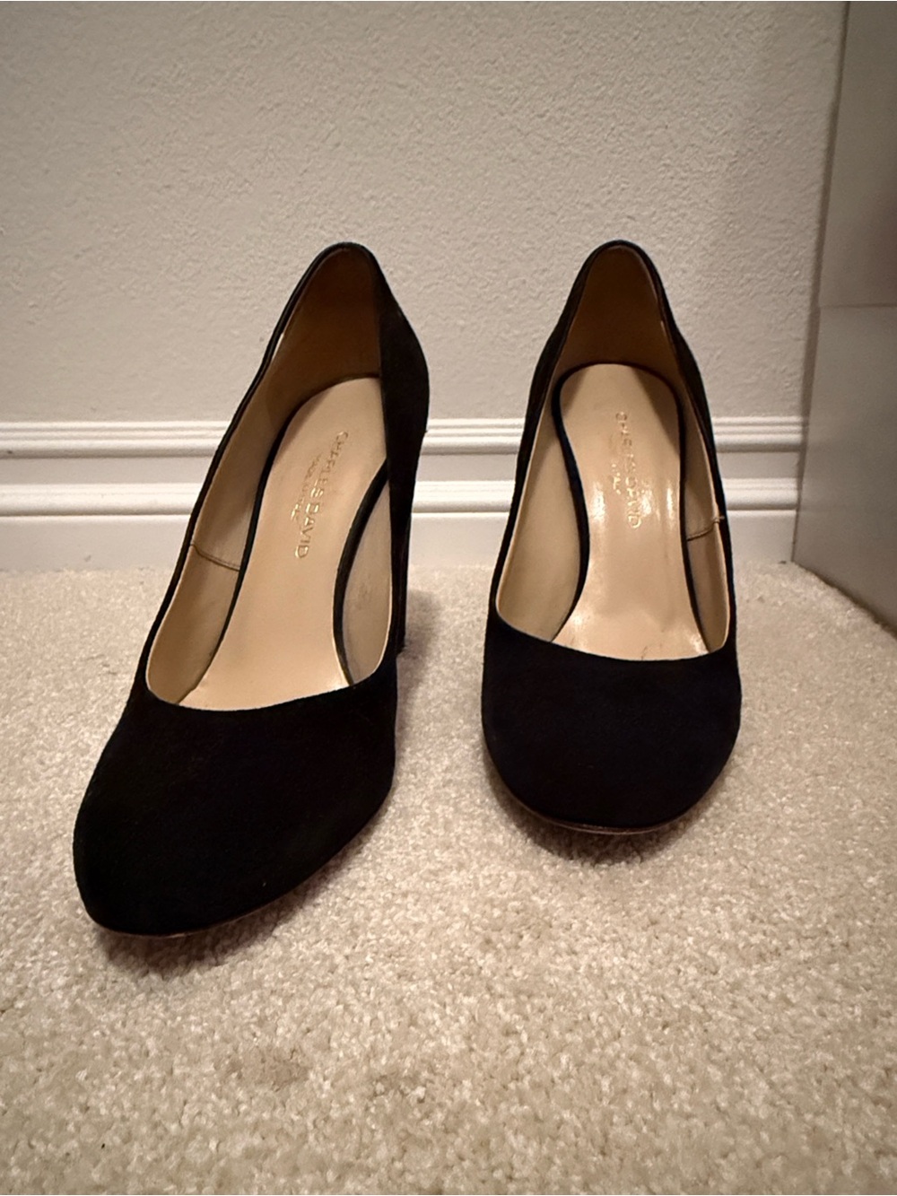 Charles David Black Suede Round-Toe Pumps